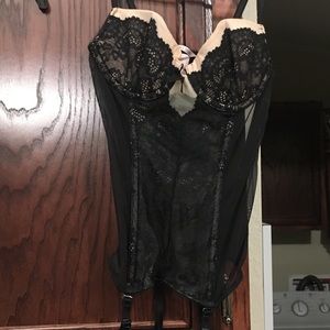 34A Corset style lingerie